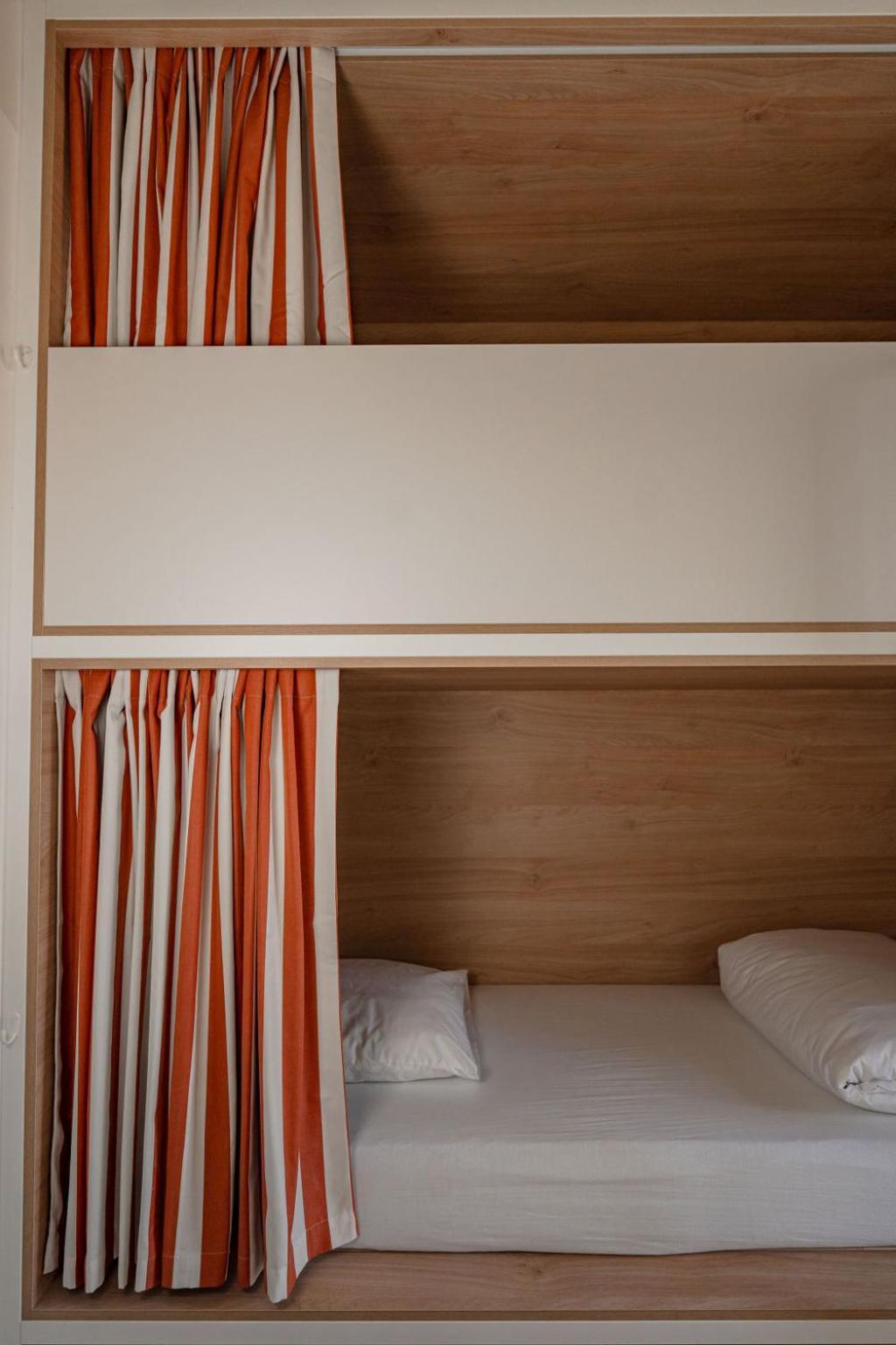 Central Hostel La Rochelle Centre Kültér fotó